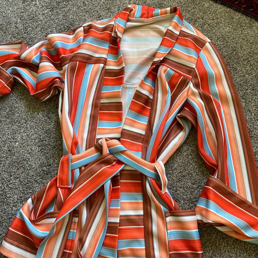 Vintage kimono style belted blazer. 60s 70s polyester amazingness!